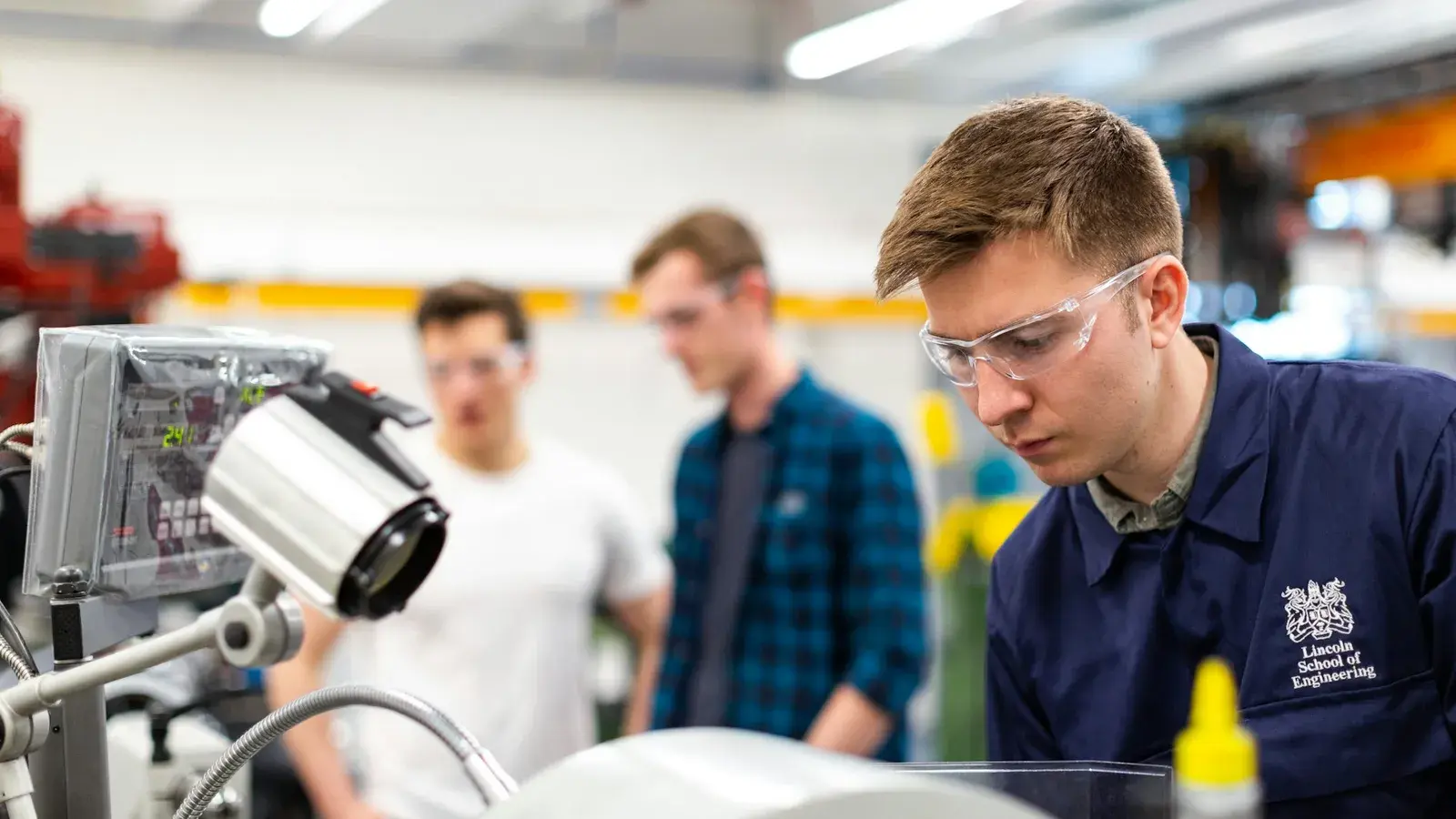 What Is Smart Manufacturing? A Practical Guide for European Manufacturers